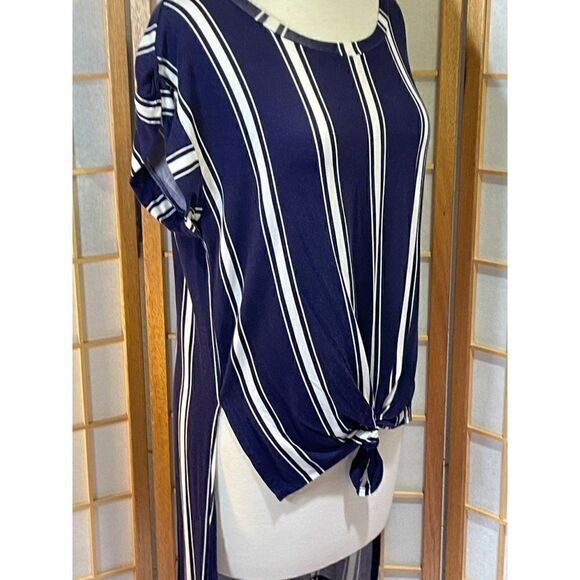 LoveFireāMedāHi/LowāStripedāTop - Picture 2 of 13